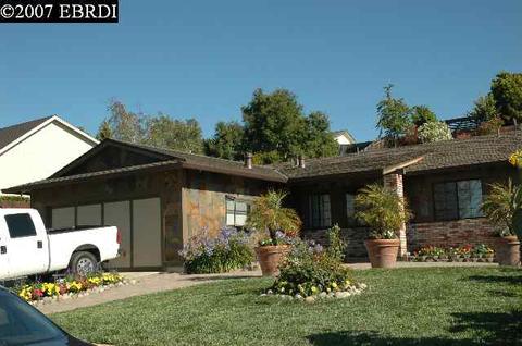 331 Dapple Dr, Vallejo, CA 94591 photo 1