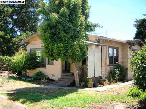 381 Wyeth Rd, Hayward, CA 94544 photo 1