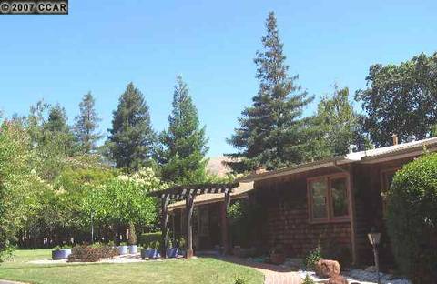 1014 Hampton Rd, Lafayette, CA 94549 photo 1