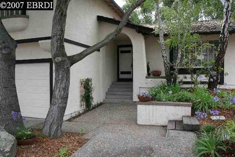 2139 Bluejay Cir, Pinole, CA 94564 photo 1