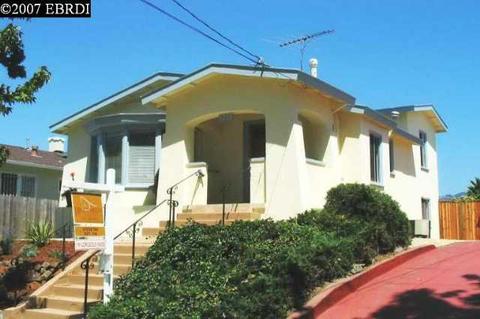 1200 E 33rd St, Oakland, CA 94610 photo 1