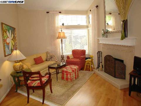 451 Mcdonnel Rd, Alameda, CA 94502 photo 1