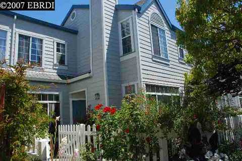 109 Commodore Dr, Richmond, CA 94804 photo 1
