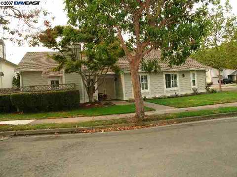 26 Captains Dr, Alameda, CA 94502 photo 1