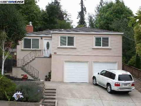18386 Walnut Rd, Castro Valley, CA 94546 photo 1