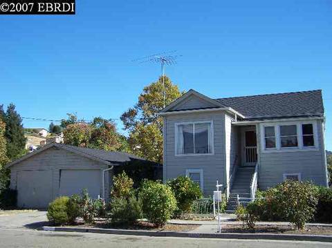 2379 Prune St, Pinole, CA 94564 photo 1