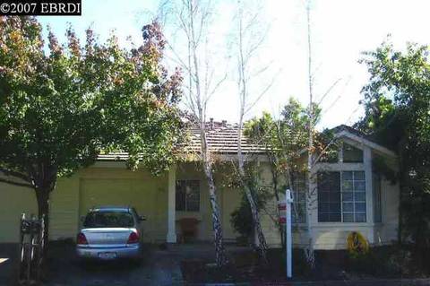 310 Oneil Cir, Hercules, CA 94547 photo 1