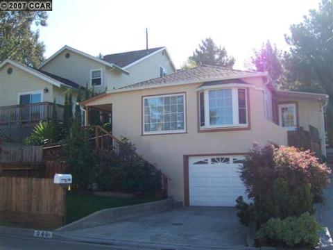 940 Walnut St, Martinez, CA 94553 photo 1
