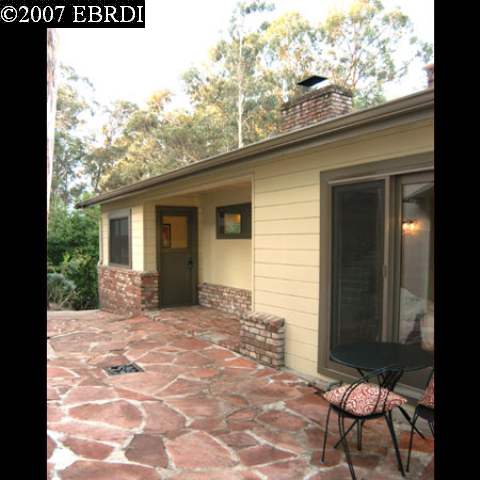 1442 Campus Dr, Berkeley, CA 94708 photo 1