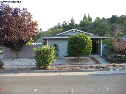 2110 Sarah Dr, Pinole, CA 94564 photo 1