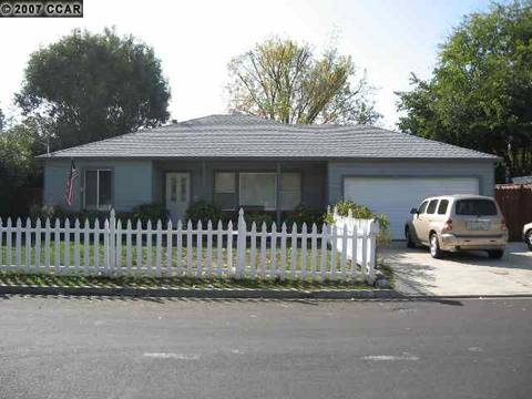 1807 Granada Dr, Concord, CA 94519 photo 1