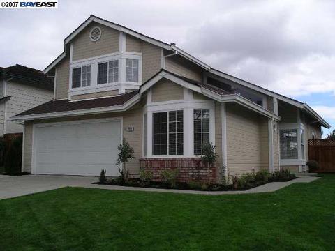 7823 Crossridge Rd, Dublin, CA 94568 photo 1
