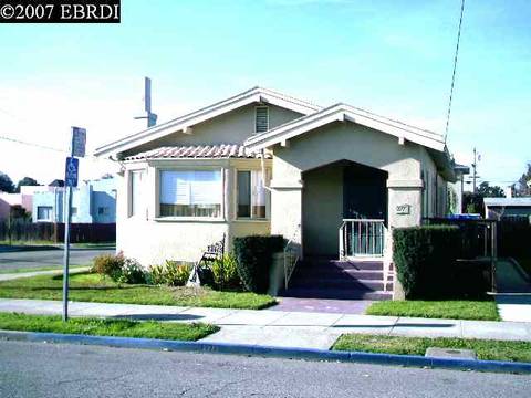 2776 Dohr St, Berkeley, CA 94702 photo 1