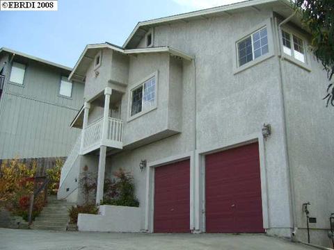 109 Bishop Rd, Crockett, CA 94525 photo 1