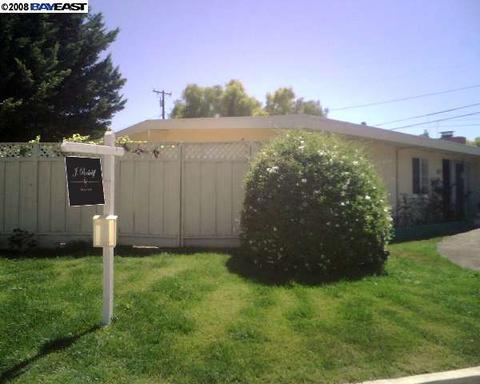 479 Thompson Ave, Mountain View, CA 94043 photo 1