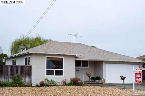 1370 Cedar Ave, San Leandro, CA 94579 photo 1