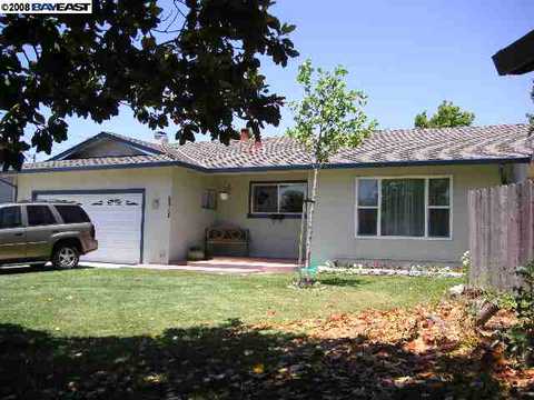 6817 Hickory Ln, Dublin, CA 94568 photo 1