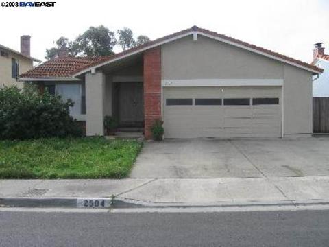 2504 Mistletoe Dr, Hayward, CA 94545 photo 1