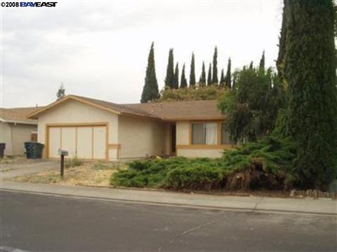 1810 W Mcpeak Ct, Tracy, CA 95376 photo 1