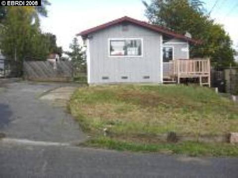 2493 Olive St, Martinez, CA 94553 photo 1