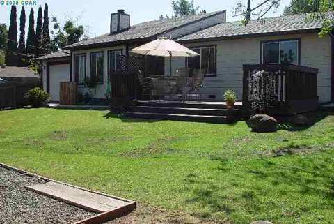 131 Clipper Ln, Martinez, CA 94553 photo 1