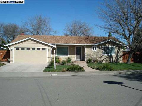 6943 Darian Ct, Dublin, CA 94568 photo 1