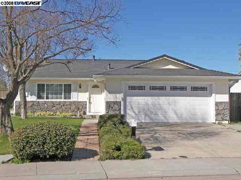 2775 Colony Dr, Tracy, CA 95376 photo 1
