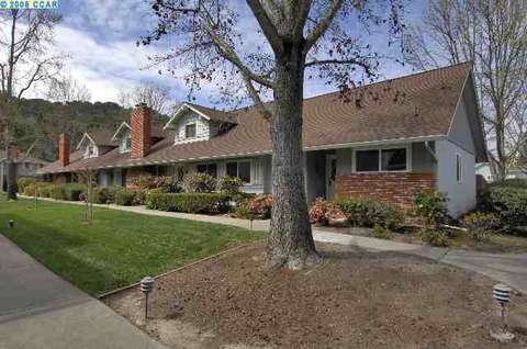 132 Miramonte Dr, Moraga, CA 94556 photo 1