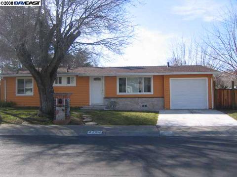 2260 Gehringer Dr, Concord, CA 94520 photo 1