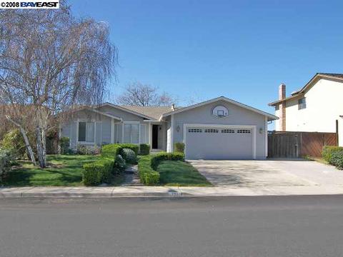 2932 Harris Dr, Antioch, CA 94509 photo 1