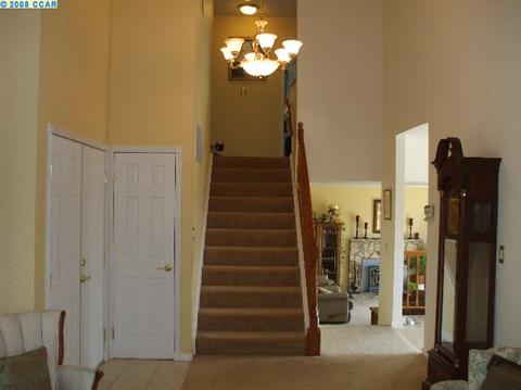 918 Coral Dr, Rodeo, CA 94572 photo 1