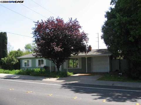 2160 Sunshine Dr, Concord, CA 94520 photo 1