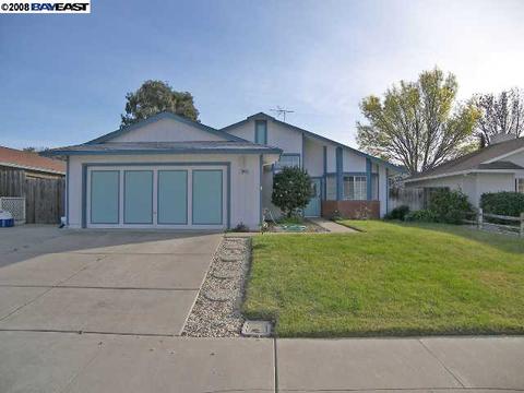 1691 Pine Ct, Oakley, CA 94561 photo 1