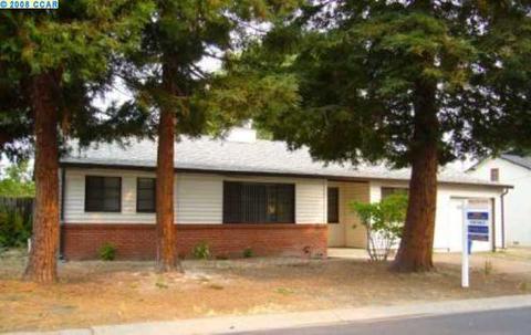 1351 Pear Dr, Concord, CA 94518 photo 1