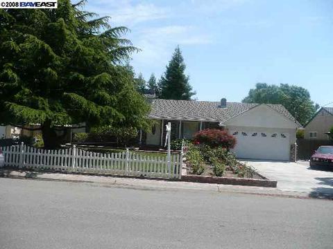 3439 Badding Rd, Castro Valley, CA 94546 photo 1
