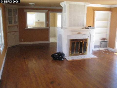 893 E 11th St, Pittsburg, CA 94565 photo 1