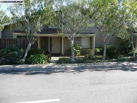 2410 Blackpool Ln, San Leandro, CA 94577 photo 1