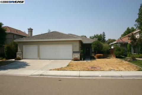 833 Longfellow St, Tracy, CA 95376 photo 1