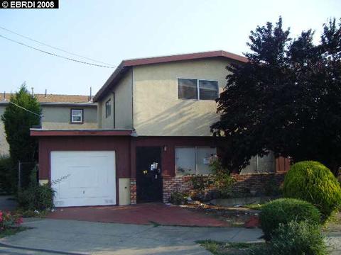 447 Spring St, Richmond, CA 94804 photo 1