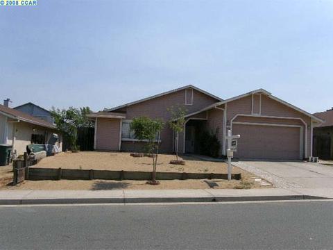 1911 Gateway Dr, Oakley, CA 94561 photo 1