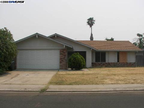1424 Vlach Way, Modesto, CA 95351 photo 1