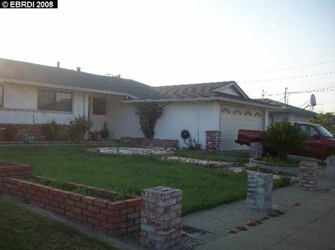 28281 Cardinal St, Hayward, CA 94545 photo 1