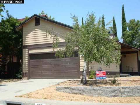202 Brighton St, Hercules, CA 94547 photo 1