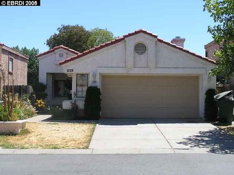 233 Rolfe Dr, Pittsburg, CA 94565 photo 1
