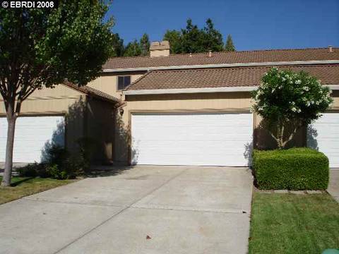 328 Valley Run, Hercules, CA 94547 photo 1