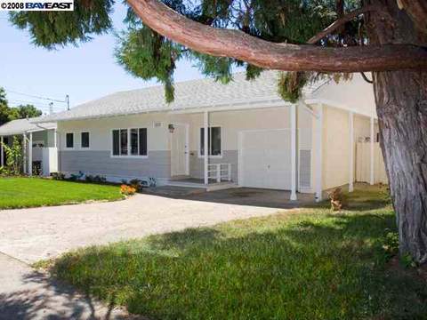 26703 Colette St, Hayward, CA 94544 photo 1