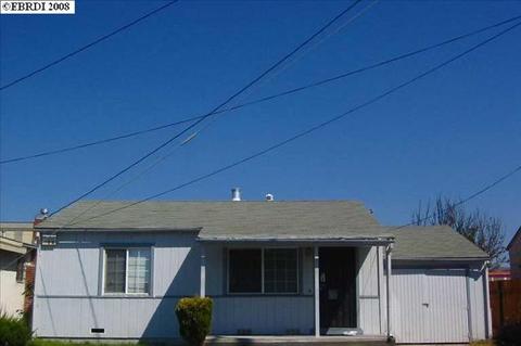 446 Spring St, Richmond, CA 94804 photo 1