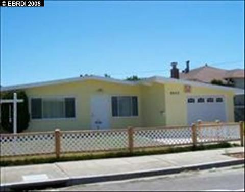 1366 Cherry St, Richmond, CA 94801 photo 1