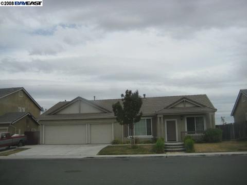 597 Silver Saddle Dr, Pittsburg, CA 94565 photo 1