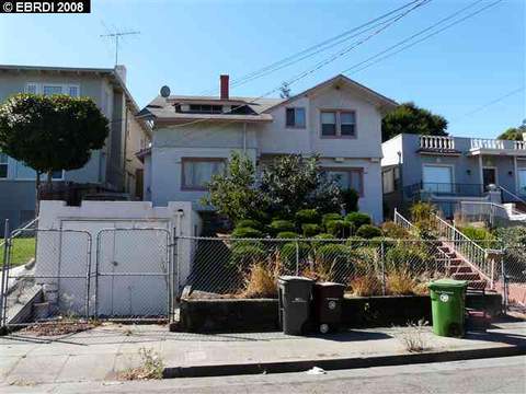 1075 E 33rd St, Oakland, CA 94610 photo 1